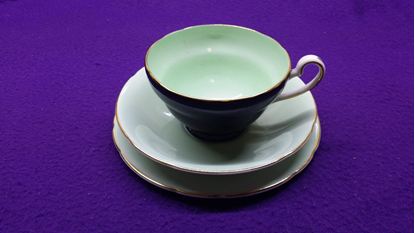 Picture of VINTAGE OLD ROYAL BONE CHINA TRIO TEA SET CUP SAUCER SIDE PLATE MADE IN ENGLAND