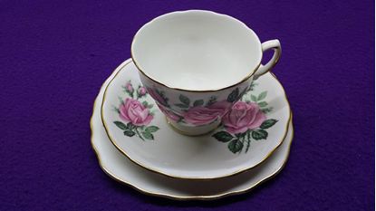 Picture of VINTAGE ROYAL VALE BONE CHINA TRIO TEA SET CUP SAUCER SIDE PLATE MADE IN ENGLAND